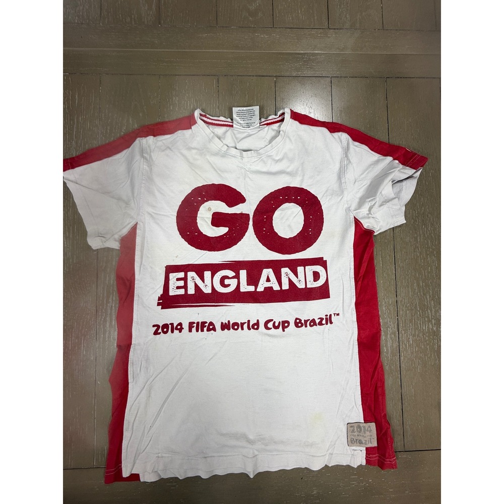 FIFA World Cup T Shirt Mens Medium White Red 2014 Go England Brazil Soccer
